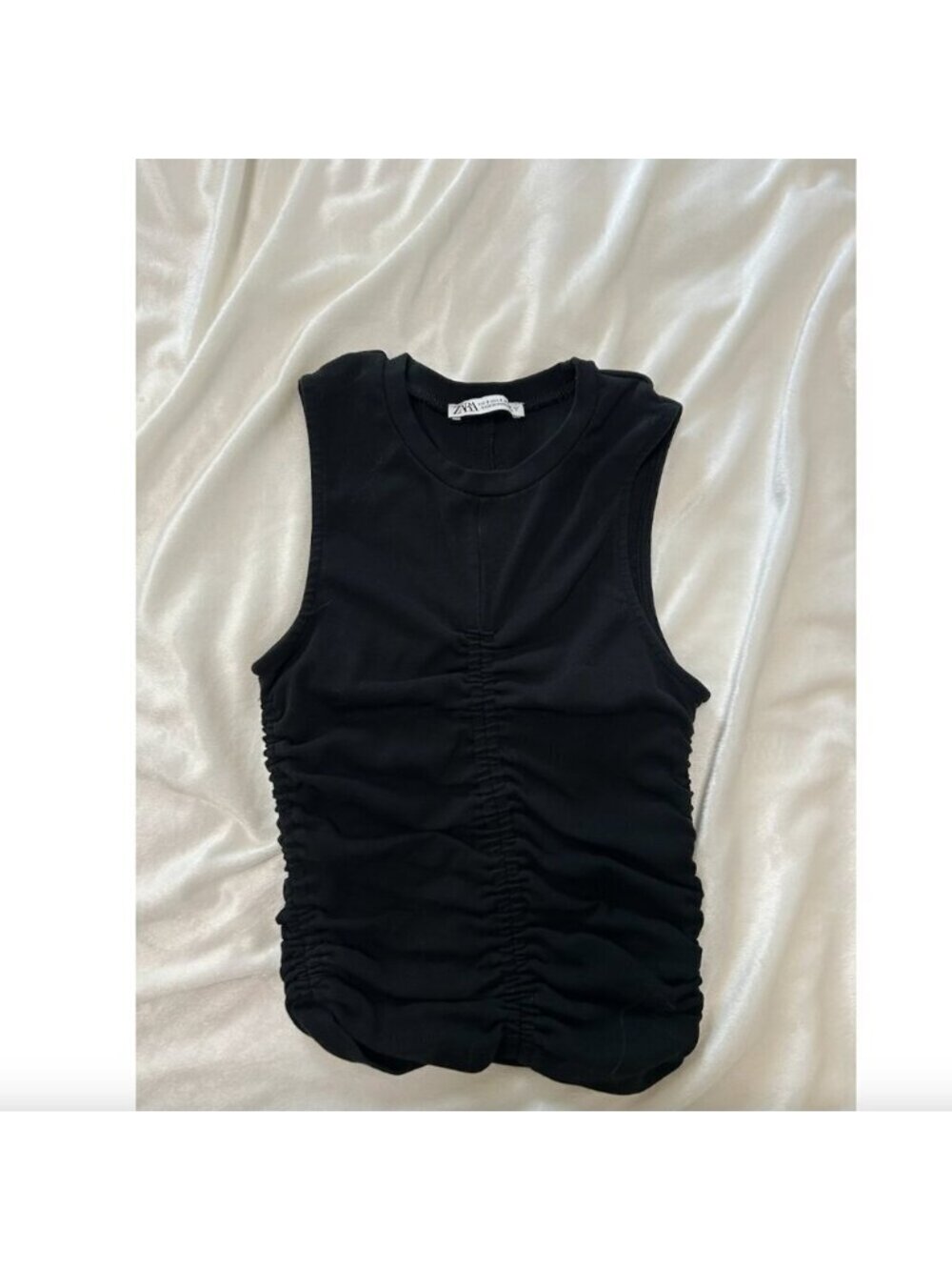 runched crop top - Picture 2 of 3